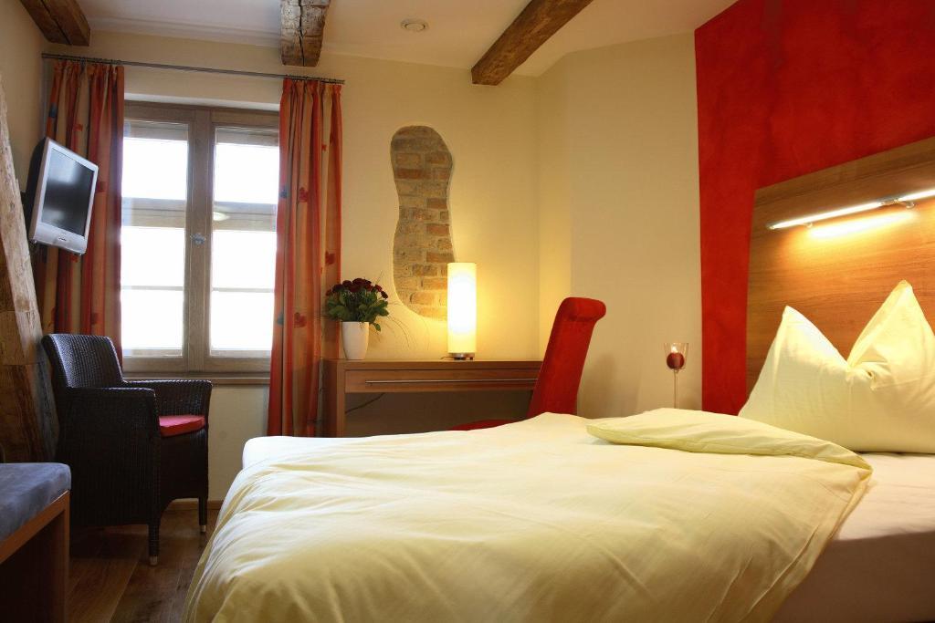 Hotel Zum Grunen Baum Plattling Bilik gambar